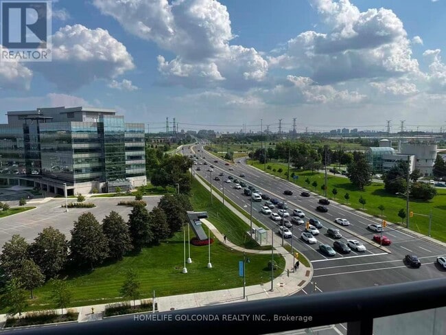 property at 10 Rouge Valley Dr W