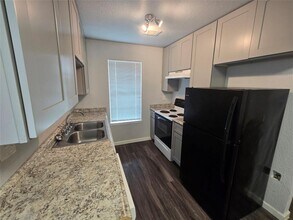 7415 Vintage Hills Dr in Austin, TX - Building Photo - Building Photo