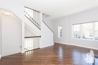 4438 N Racine Ave in Chicago, IL - Building Photo - Building Photo