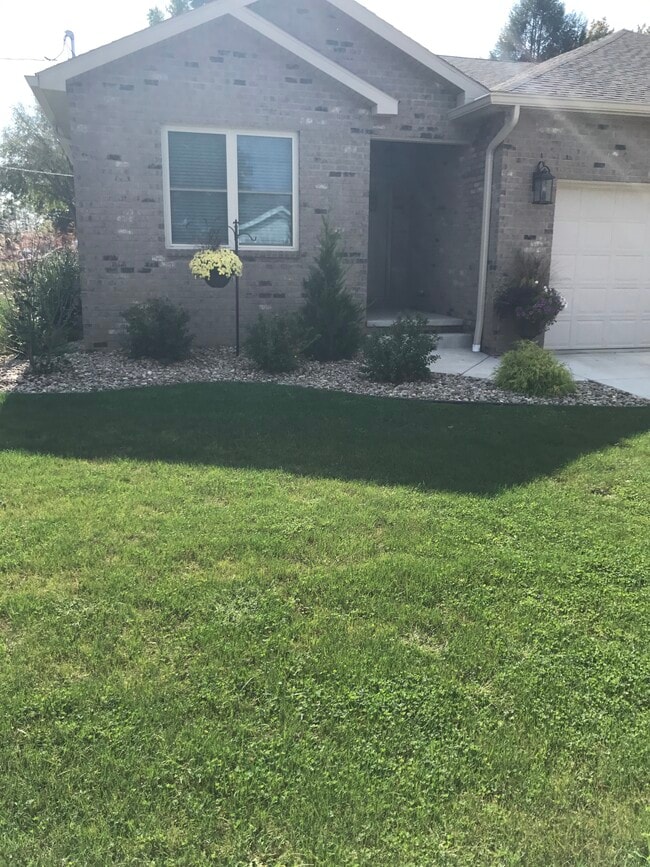 property at 512 47th St
