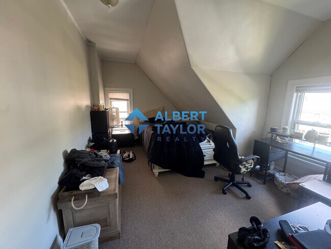 18 Orkney Rd, Unit 3