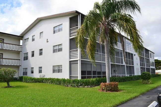467 Mansfield L in Boca Raton, FL - Foto de edificio - Building Photo