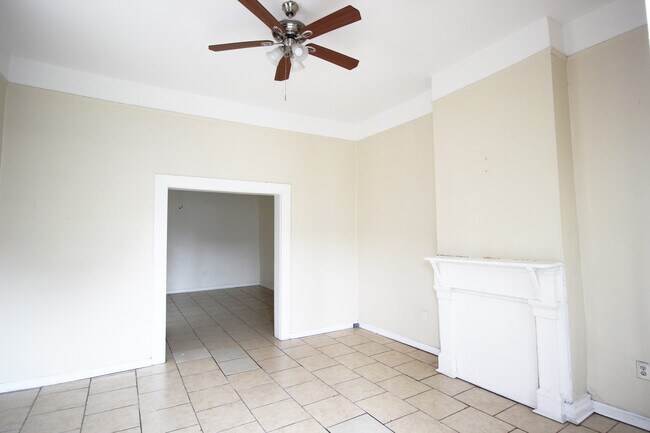 2400 Dumaine St in New Orleans, LA - Building Photo - Building Photo