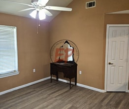 312 Durr St in Marlin, TX - Building Photo - Building Photo
