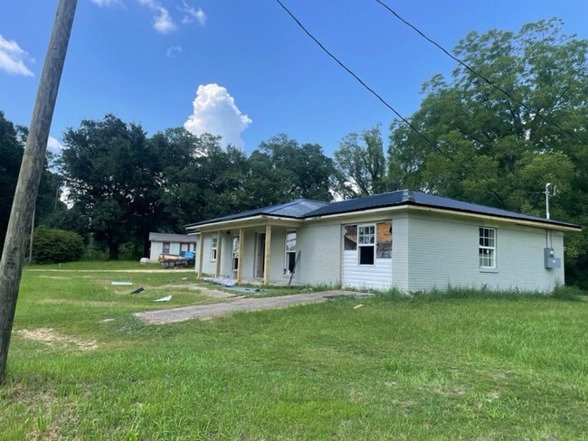 258 Mt Pleasant Rd in Lucedale, MS - Building Photo - Building Photo