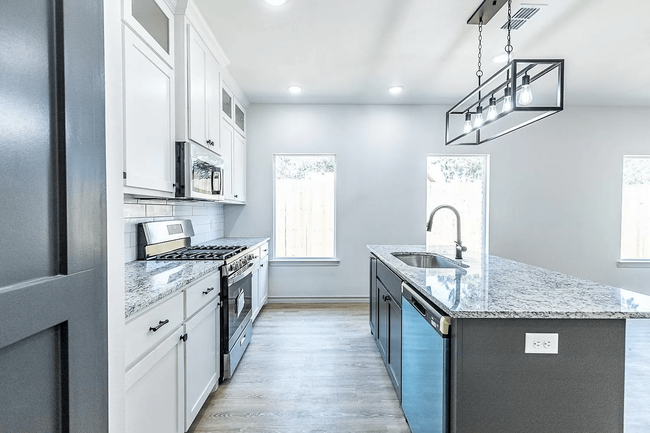 property at 2113 20th St