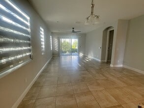 2981 Casterton Dr in Melbourne, FL - Foto de edificio - Building Photo