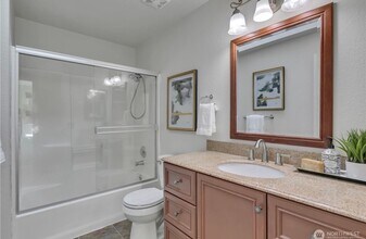 1411 S 282nd Pl in Federal Way, WA - Building Photo - Building Photo