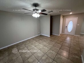 1204 Letona Ln in Valrico, FL - Foto de edificio - Building Photo