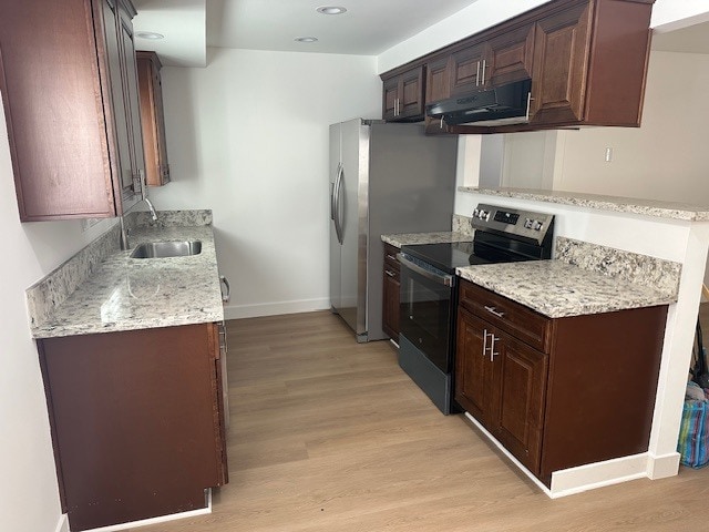 1221 Amethyst St, Unit APT B in Redondo Beach, CA - Building Photo - Building Photo