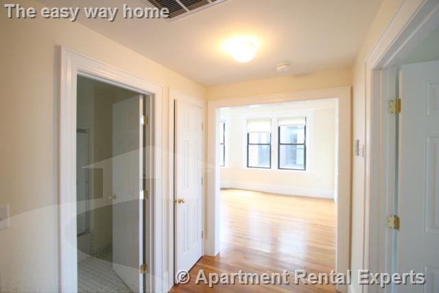 881 Massachusetts Ave in Cambridge, MA - Building Photo - Building Photo