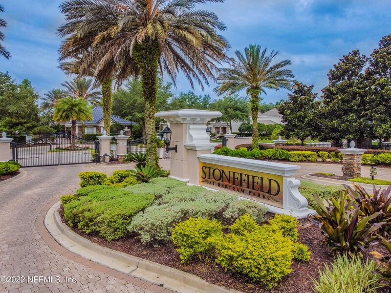 5737 Parkstone Crossing Dr in Jacksonville, FL - Building Photo