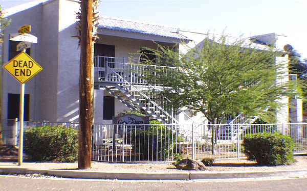 Gray Stone Condominiums in Phoenix, AZ - Building Photo - Building Photo