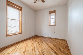 4839 S Forrestville Ave in Chicago, IL - Building Photo - Building Photo