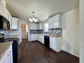 2401 Covey Ln in Alpine, TX - Building Photo - Building Photo