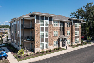 The Knoll at Stone View Apartments in Ruckersville, VA - Foto de edificio - Building Photo