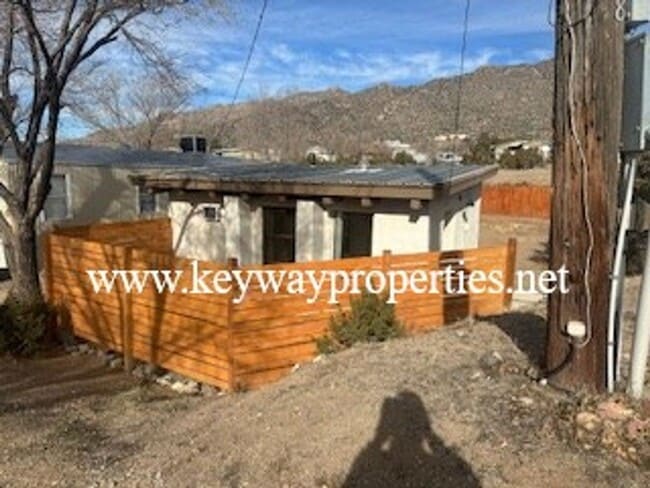 8 Whittier Pl SE in Albuquerque, NM - Building Photo - Building Photo