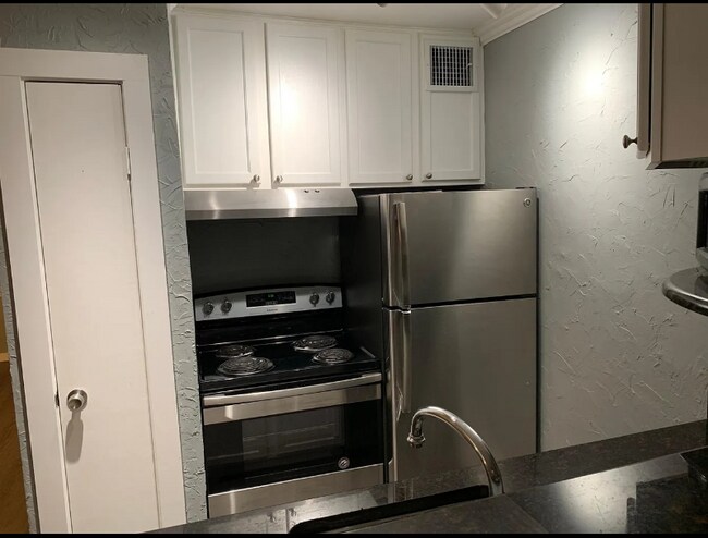 4525 Gilbert Ave in Dallas, TX - Building Photo - Building Photo
