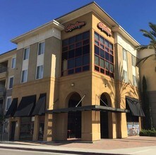 Stadium Lofts in Anaheim, CA - Building Photo - Building Photo