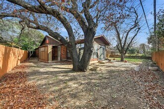 3920 Sanguinet St in Fort Worth, TX - Building Photo - Building Photo