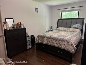 17 Hunts Ct in South Abington Township, PA - Building Photo - Building Photo