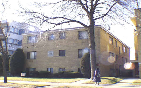 138 Asbury Ave in Evanston, IL - Building Photo