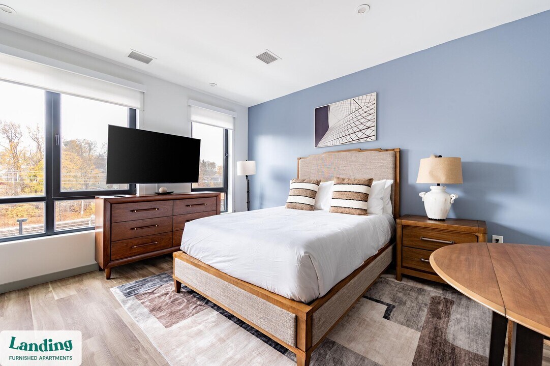 39 Railroad Ave in Haverhill, MA - Foto de edificio