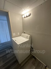 201 W Wesley Dr in O'Fallon, IL - Building Photo - Building Photo