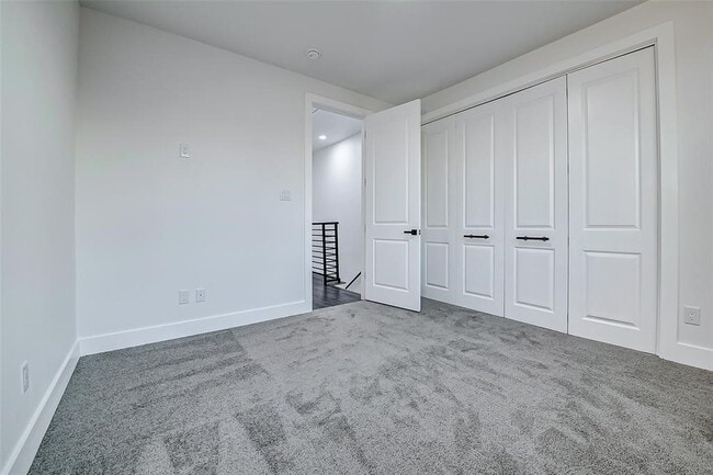 property at 1913 Hoskins Dr