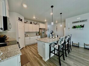 1832 Caponier St in Nolanville, TX - Foto de edificio - Building Photo