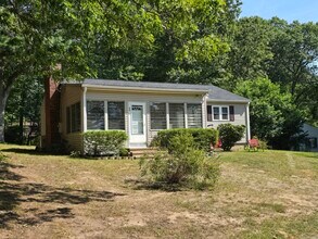 55 Dogwood Rd in East Haddam, CT - Building Photo - Building Photo