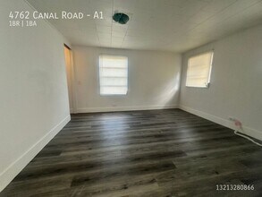 4762 Canal Rd in West Palm Beach, FL - Foto de edificio - Building Photo