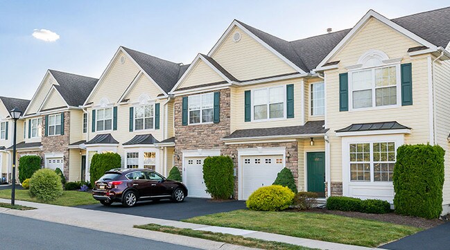 Horizons at the Village at Maidencreek in Blandon, PA - Foto de edificio - Building Photo