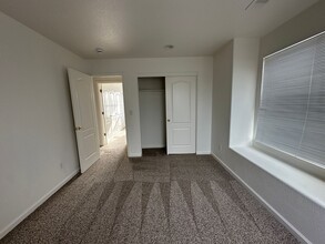 6919 Poco Bueno Cir in Sparks, NV - Building Photo - Building Photo