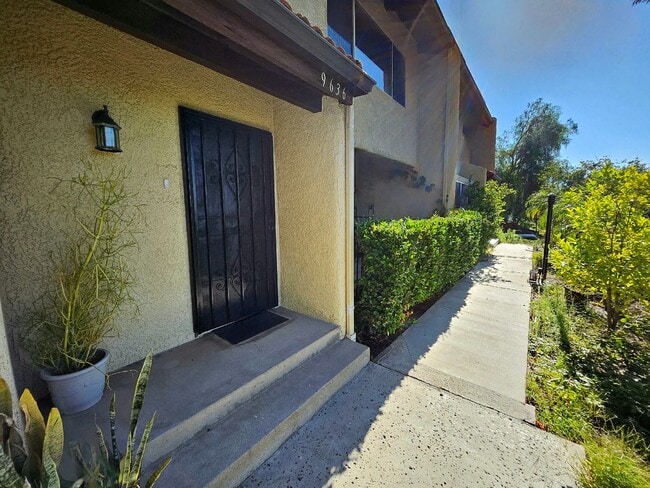 property at 9636 Vía Rimini