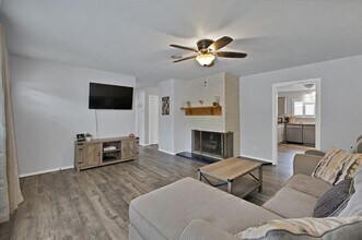 1429 W Water St in Weatherford, TX - Building Photo - Building Photo