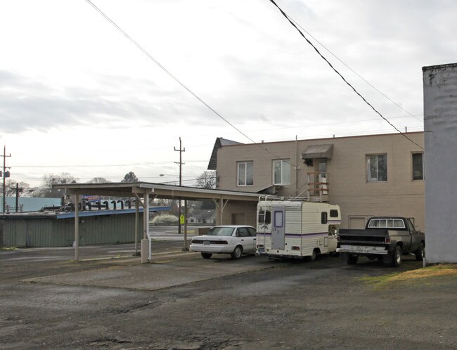 1242-1250 Baseline St in Cornelius, OR - Building Photo - Building Photo