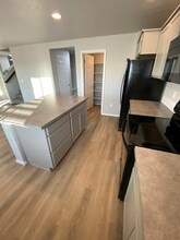 1725 SW Miner St in Mountain Home, ID - Foto de edificio - Building Photo