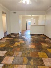 4211 Newton Ave in Dallas, TX - Foto de edificio - Building Photo