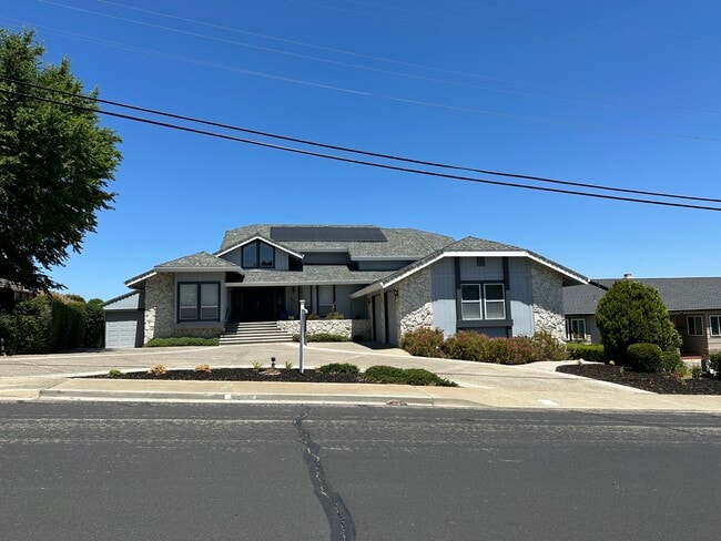 property at 4234 Hillview Dr
