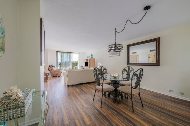 1200 Marine Way in North Palm Beach, FL - Building Photo - Building Photo