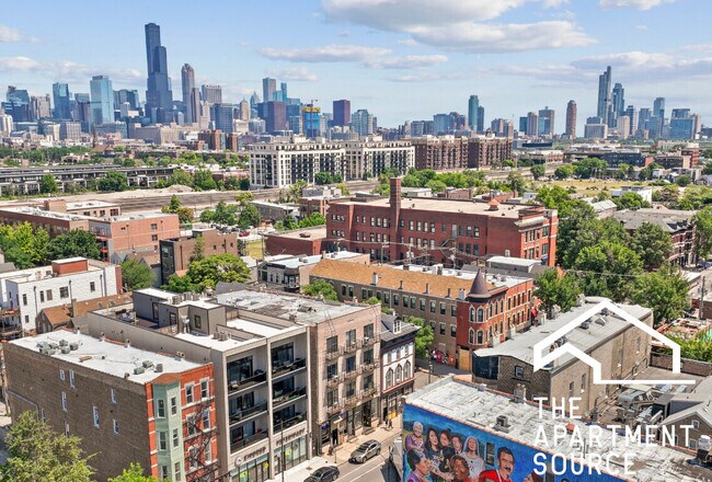 1112 W 18th St, Unit 3 in Chicago, IL - Building Photo - Building Photo