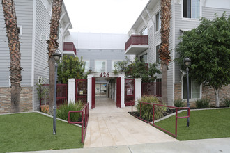 Bel Air Vista Apartments in Los Angeles, CA - Building Photo - Building Photo