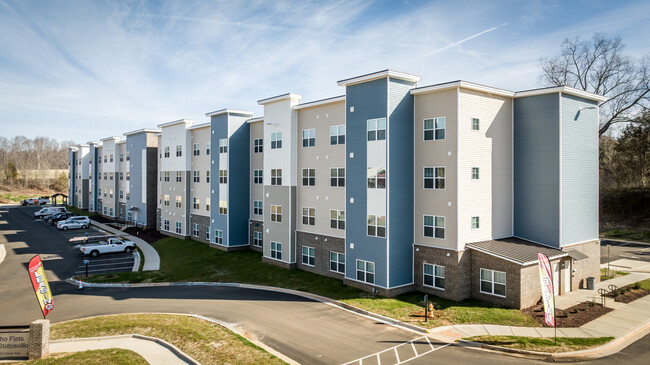 Flats at Statesville in Statesville, NC - Building Photo - Building Photo