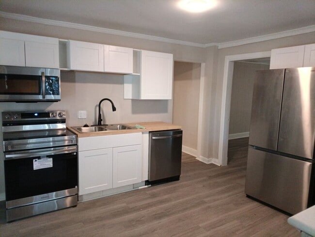 property at 1917 Lazenby Dr