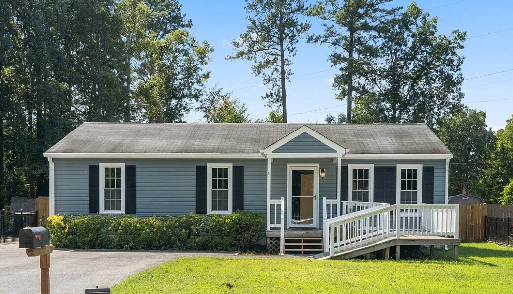 4317 Laurel Oak Rd in Richmond, VA - Building Photo