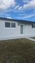 19513 SW 115th Ave in Miami, FL - Building Photo - Building Photo