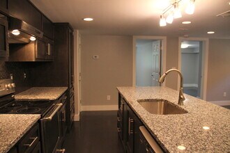 458 Westcrest Dr in Nashville, TN - Building Photo - Building Photo