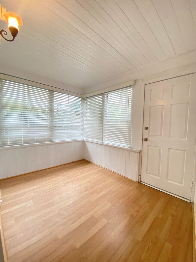 23 19th Ave Venice, CA 90291 in Venice, CA - Building Photo - Primary Photo