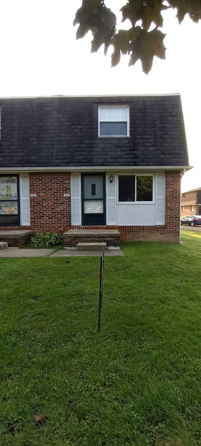 property at 544 Park St NW